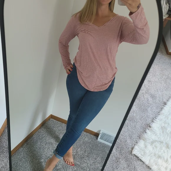 Old Navy Striped Pink And White V-Neck Long Sleeve Top - Picture 3 of 13